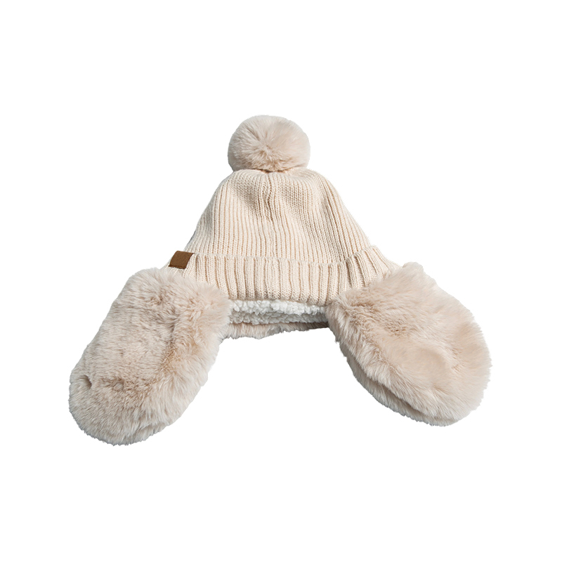 Căciulă Trapper pentru femei
